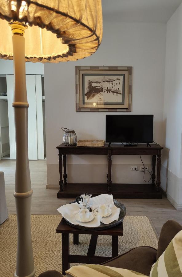 Il Cortiletto - Suites & Apartments ピストイア エクステリア 写真