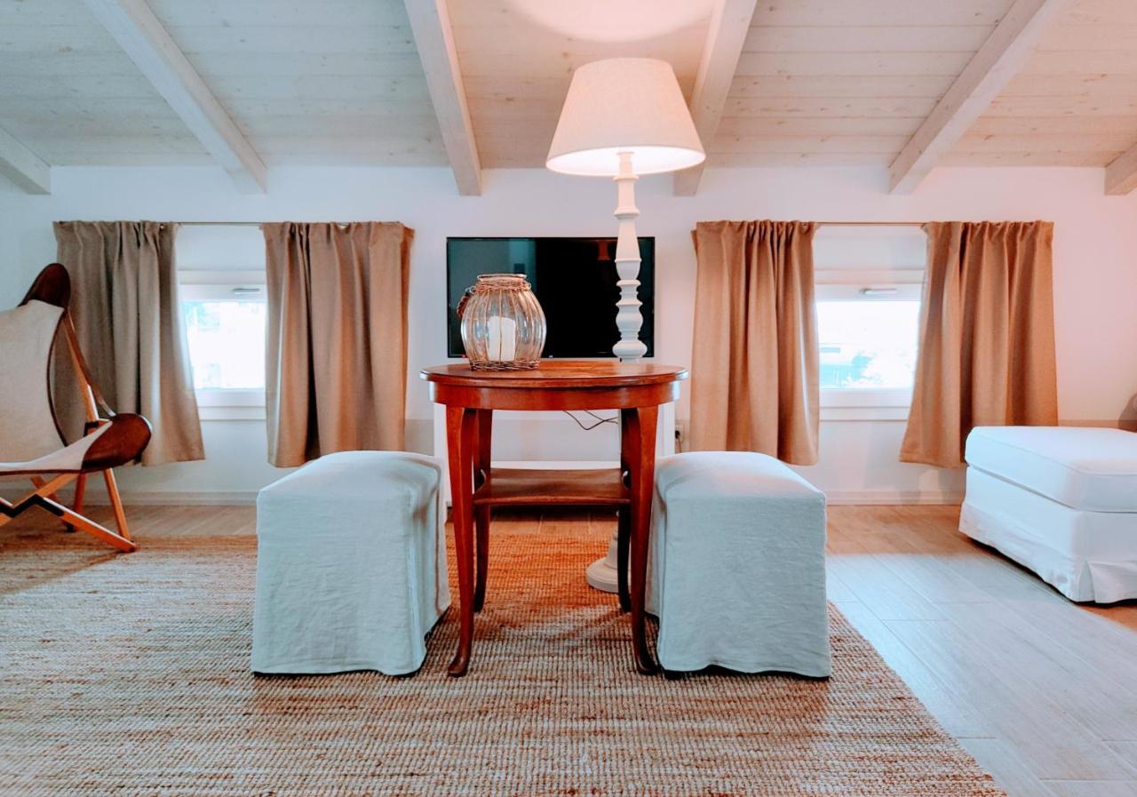 Il Cortiletto - Suites & Apartments ピストイア エクステリア 写真