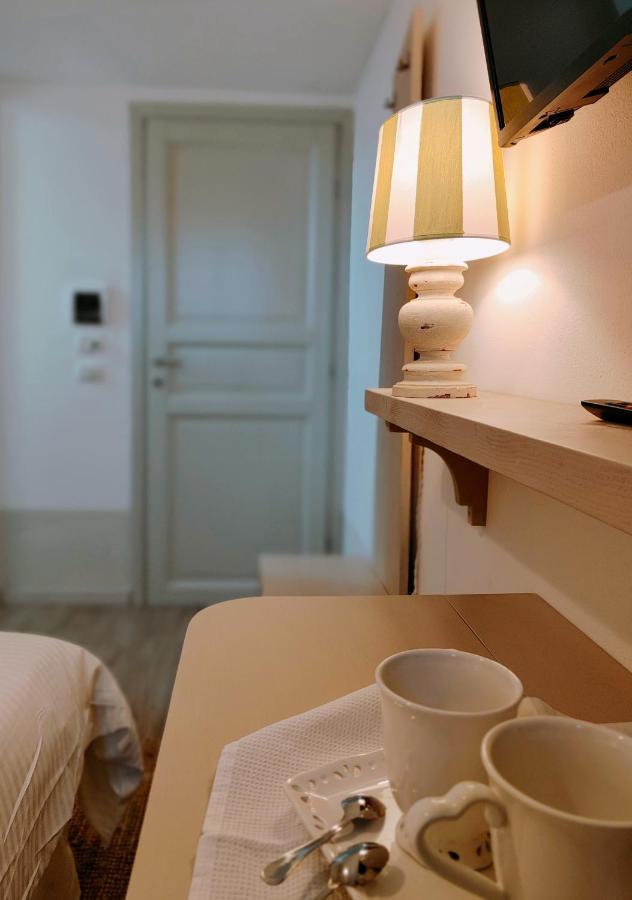 Il Cortiletto - Suites & Apartments ピストイア エクステリア 写真