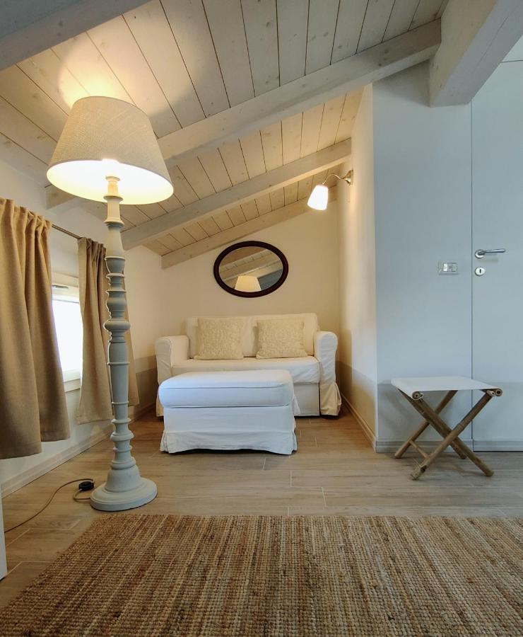 Il Cortiletto - Suites & Apartments ピストイア エクステリア 写真
